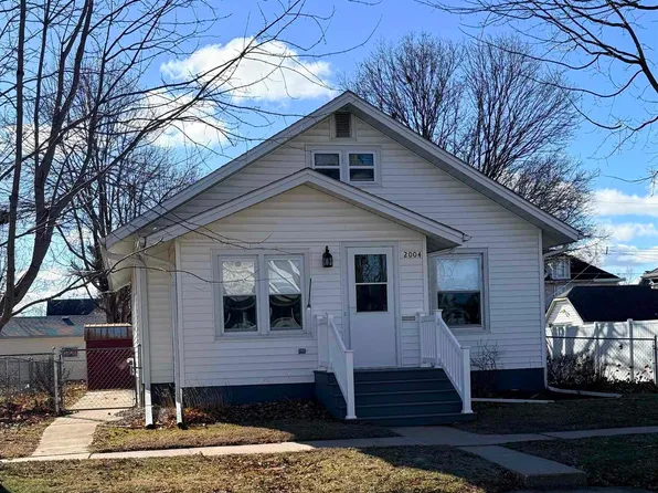 2004 Avenue G, Fort Madison, IA 52627