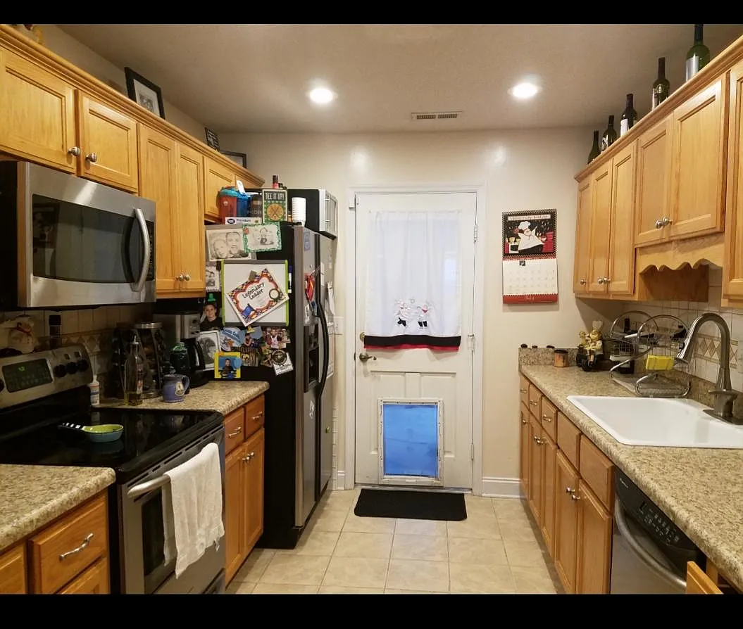 3 bed, 1809 sqft, $1,849 — Photo 4
