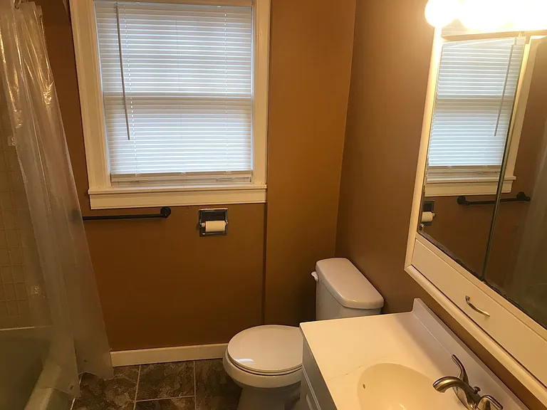 423 W Lawrence Ave #2 — Photo 10