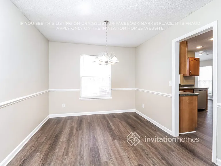 8532 Woodford Bridge Dr — Photo 7