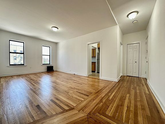 4th image of 590 Fort Washington Ave APT 4E