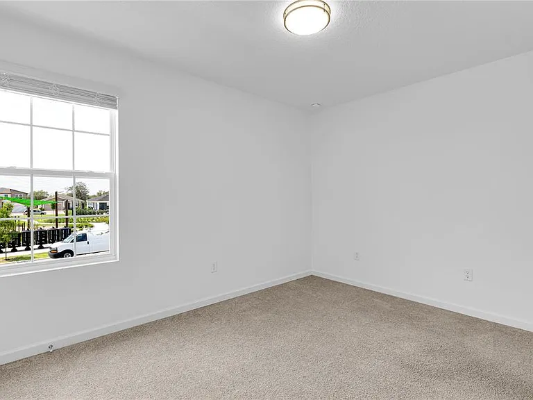 1100 Lakeshore Breeze Pl — Photo 15