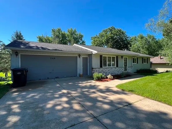 509 Wild Plum Dr, Deforest, WI 53532