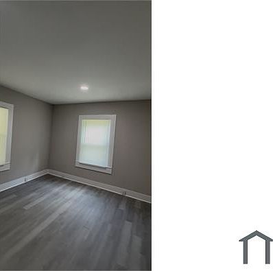 1st image of 822 Pender St