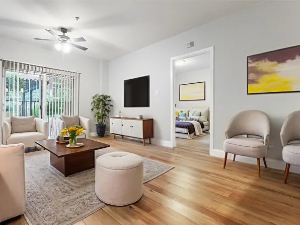 1100 W Trinity Mills Rd APT 1014, Carrollton, TX 75006