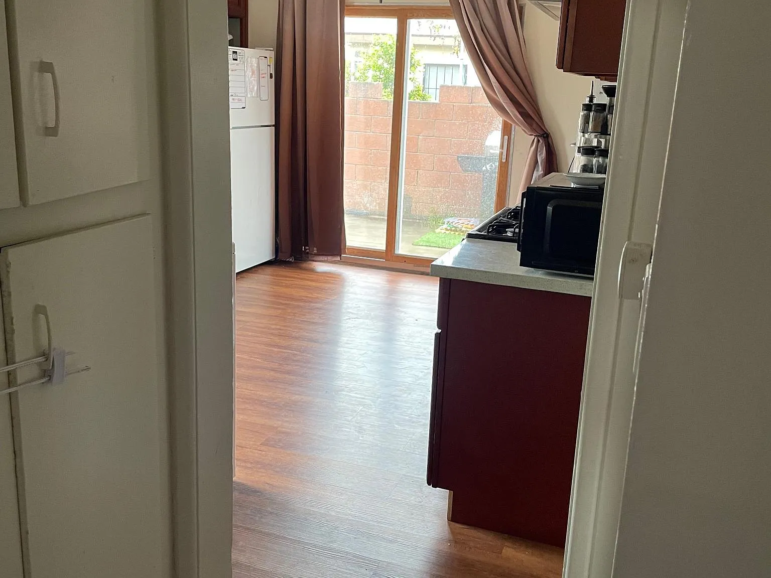 2 bed, 864 sqft, $2,950 — Photo 4