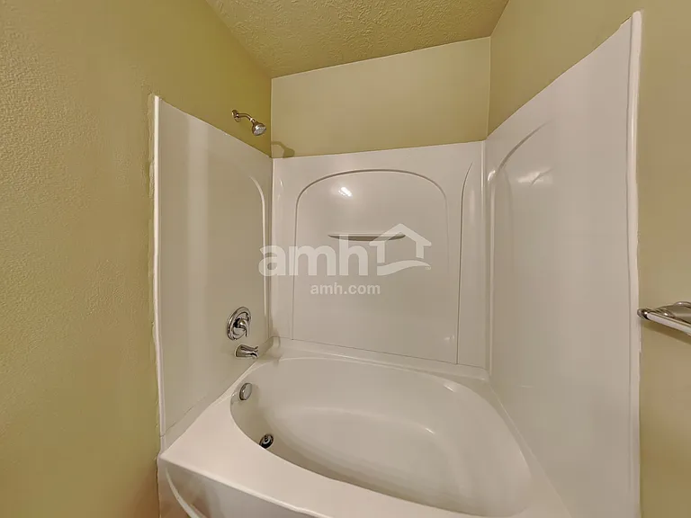 7128 N Kiowa Pkwy — Photo 13