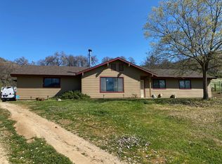 6802 Lupine Dr, Sanger, CA 93657