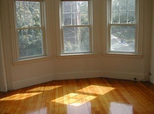 83 Francis St #5, Brookline, MA 02446