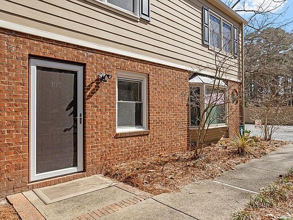 2nd image of 107 Cooper Glen Pl Unit 2