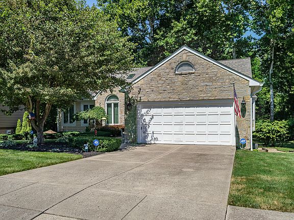 5th image of 543 Brightstone Dr
