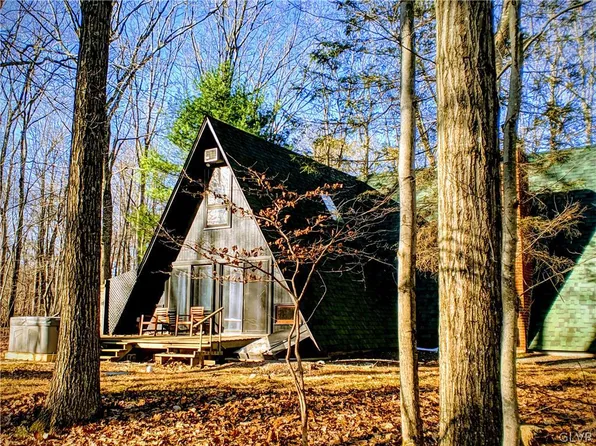 126 Matterhorn Rd, Henryville, PA 18332