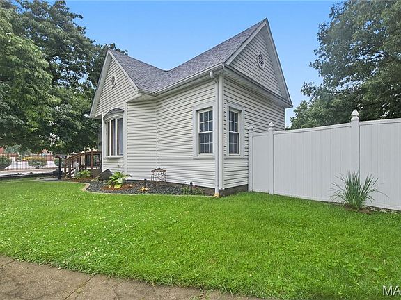 4th image of 603 E Main St