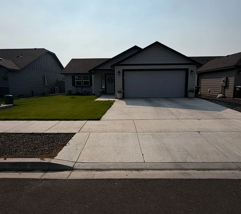 1932 Oak Rd