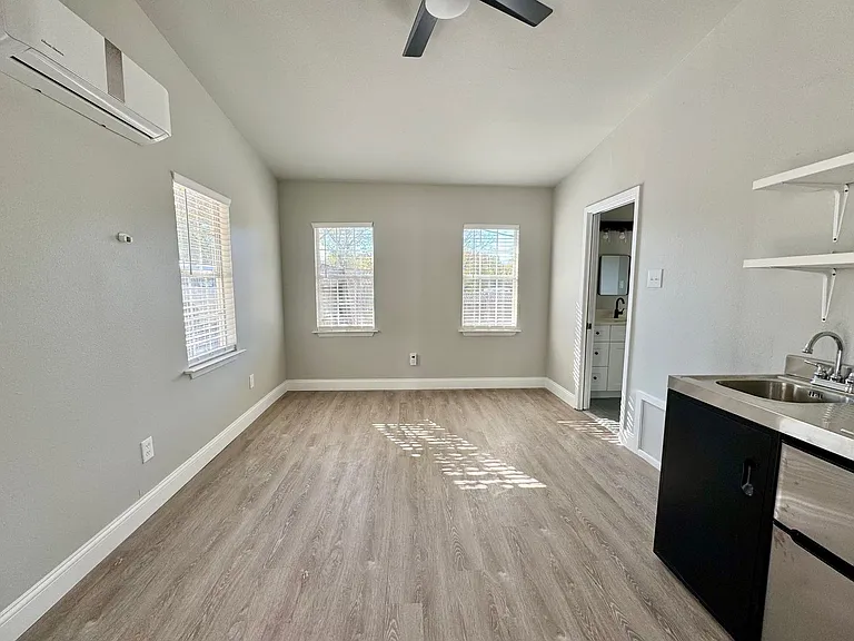 705 Sunrise Ave — Photo 12