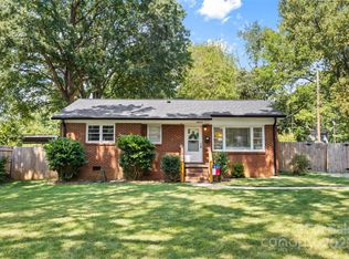 2809 Arnold Dr, Charlotte, NC 28205