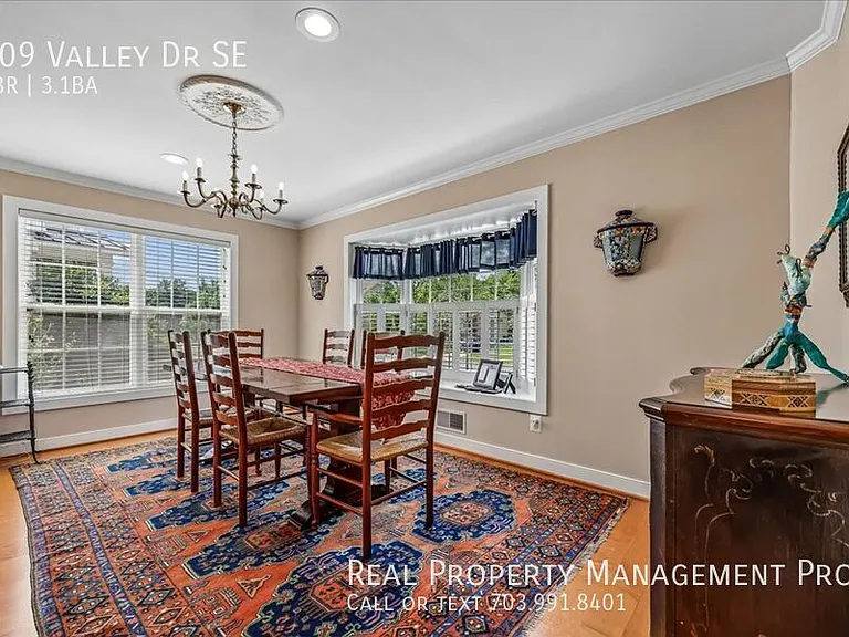 609 Valley Dr SE — Photo 11
