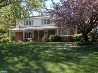 2526 Damian Dr, Hatboro, PA 19040