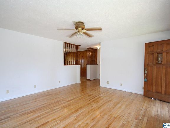 4th image of 4403 Saundralane Dr NW