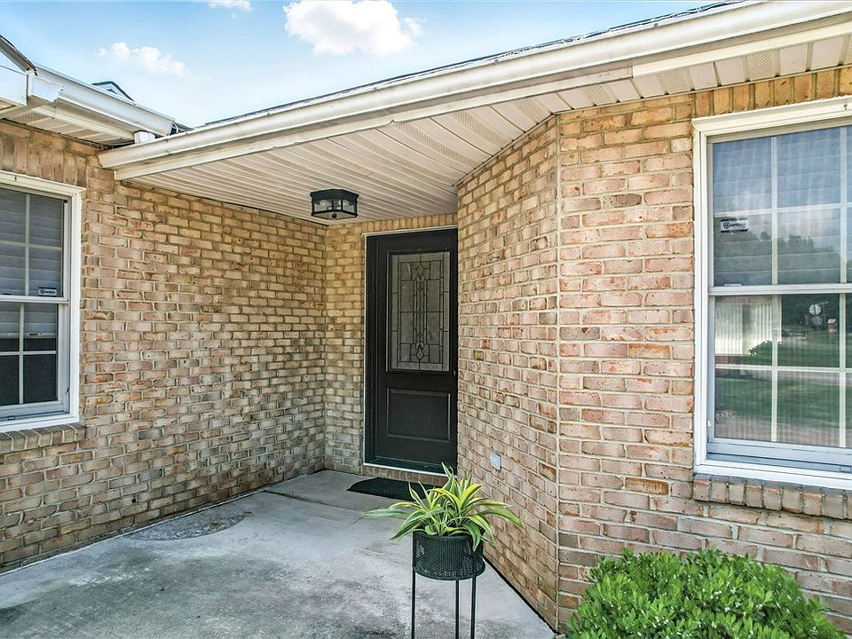 117 Clubhouse Cir, West Middlesex, PA 16159 | Zillow