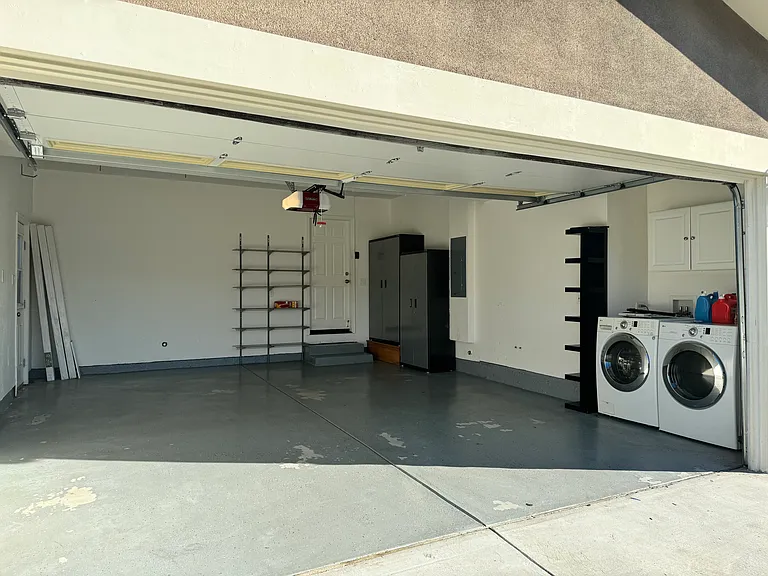 Garage with WD and storage