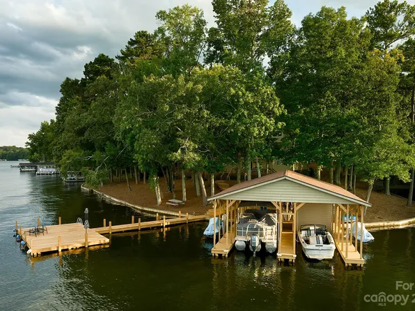 16334A Croatan Ct, Norwood, NC 28128