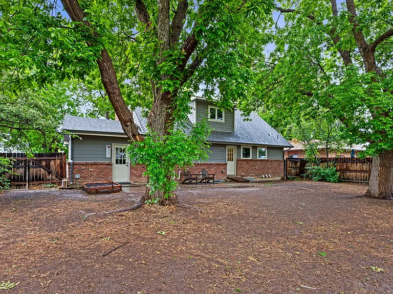 1420 S Pratt Pkwy — Photo 21
