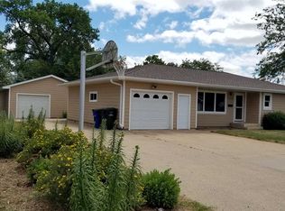 1313 E 4th St, Crofton, NE 68730