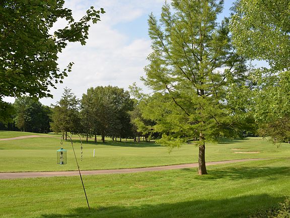 Park like golf course view