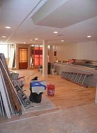 4th image of 464 Wickenden St