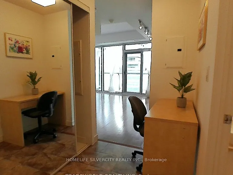 12 York St #601 — Photo 3