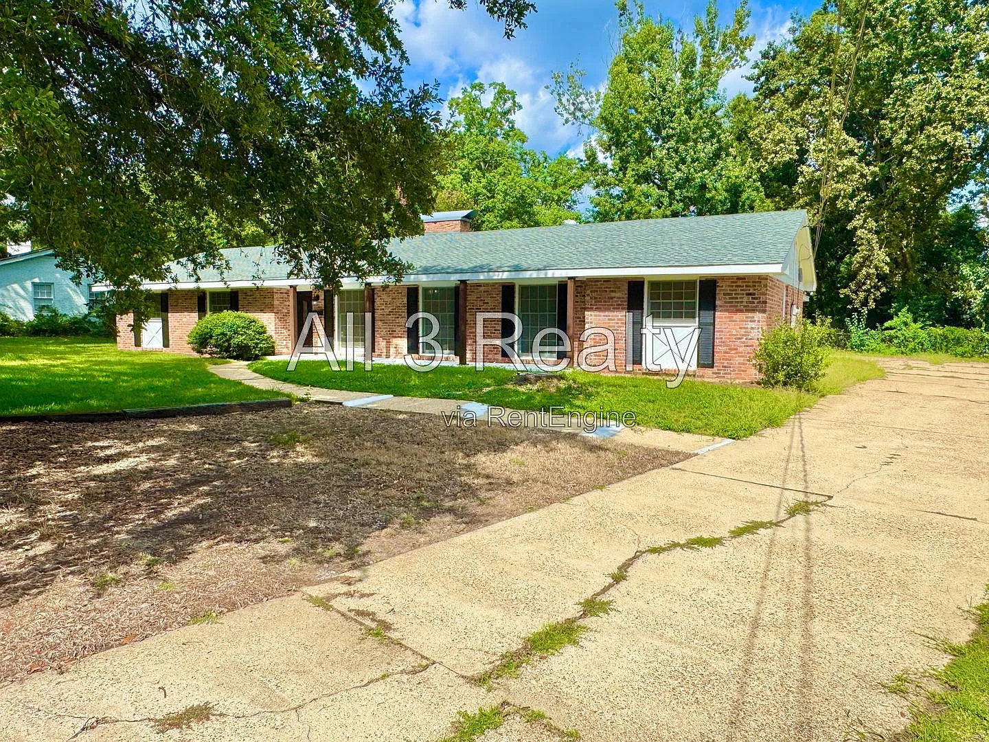4 bed, 3.5 bath, 2275 sqft, $1,935 — Photo 3
