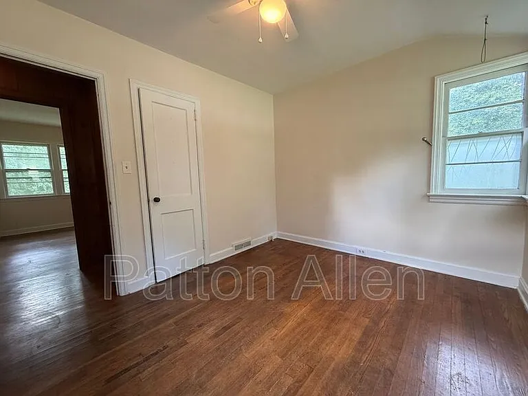 110 Locust Ct — Photo 20