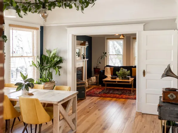 1300 19th St, Sacramento, CA 95811