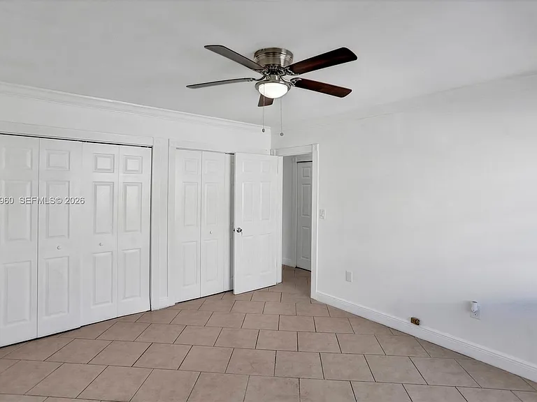 713 Collins Ave #42 — Photo 28