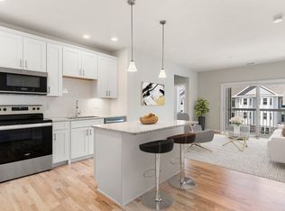 280 Martins Lndg #405, North Reading, MA 01864