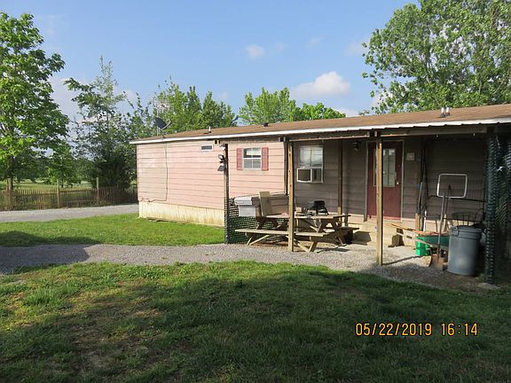 2nd image of 1513 St Hwy 145 N
