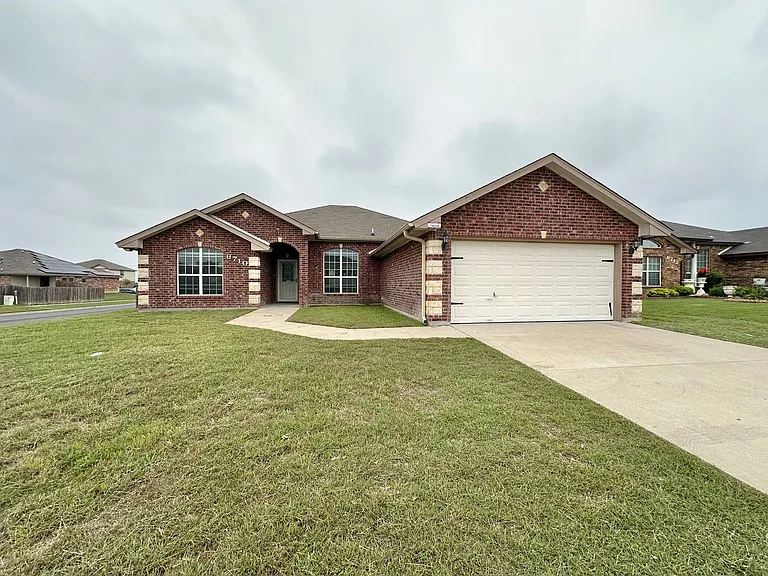 6710 Alvin Dr — Photo 1