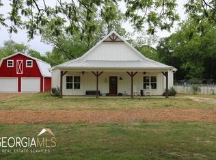 352 Zebulon Rd, Milner, GA 30257