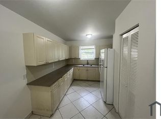 181 NW 47th Ave #26, Miami, FL 33126
