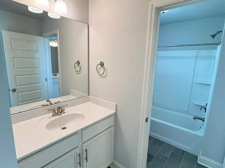 4323 Flint Dr SE — Photo 36
