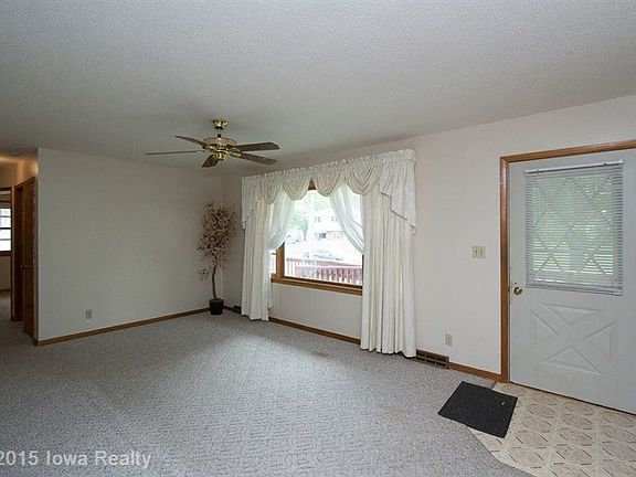 3rd image of 1108 W Ashland Ave
