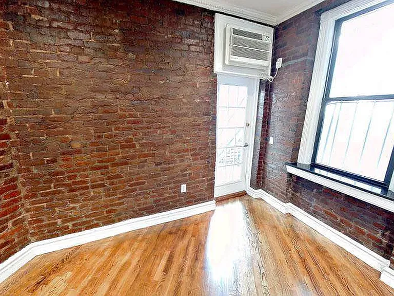 416 E 13th St #4A — Photo 6