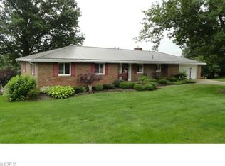 526 Avon Ave SW, New Philadelphia, OH 44663