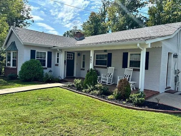 853 Sweet Acres Dr, Saint Albans, WV 25177