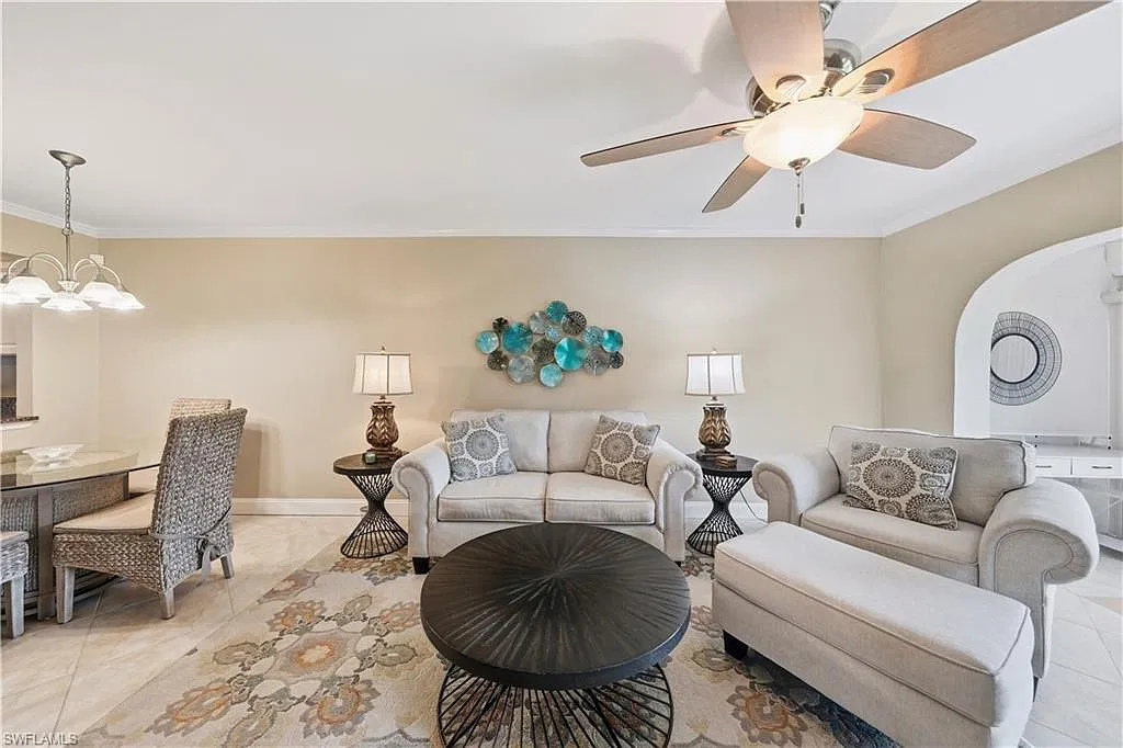 2 bed, 2.0 bath, 940 sqft, $1,800 — Photo 3