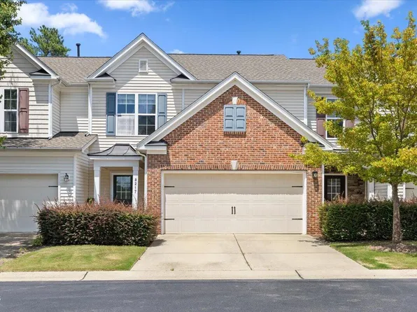 8217 Yaxley Hall Dr, Raleigh, NC 27616