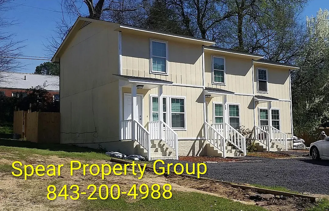 2 bed, 1.5 bath, 900 sqft, $995 — Photo 2