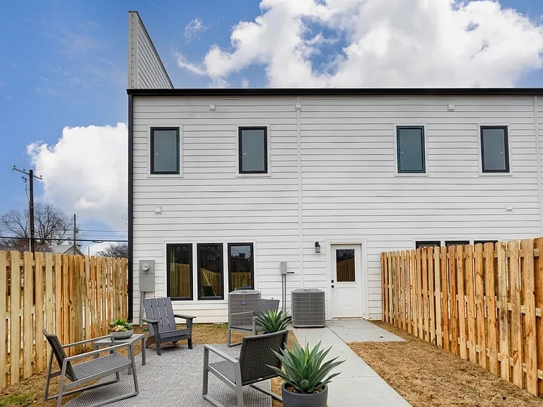 2510 Freeman Rd SW — Photo 16
