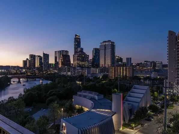 54 Rainey St APT 1218, Austin, TX 78701